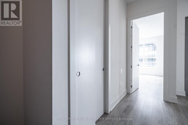 Photo - 212 King William St Unité 1410