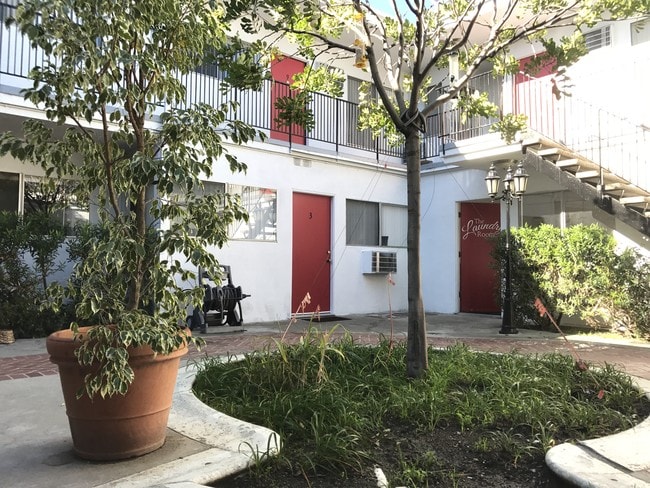 13855 Burbank Blvd Unit 6