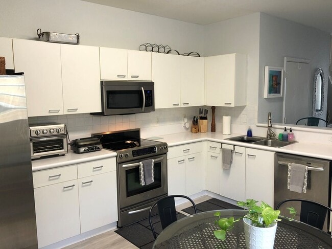 Photo - 2233 Ensenada Terrace