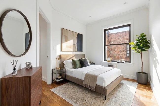 Photo - 102 Christopher St Unit 4A