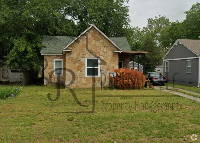 Building Photo - 608 W Forest St Rental