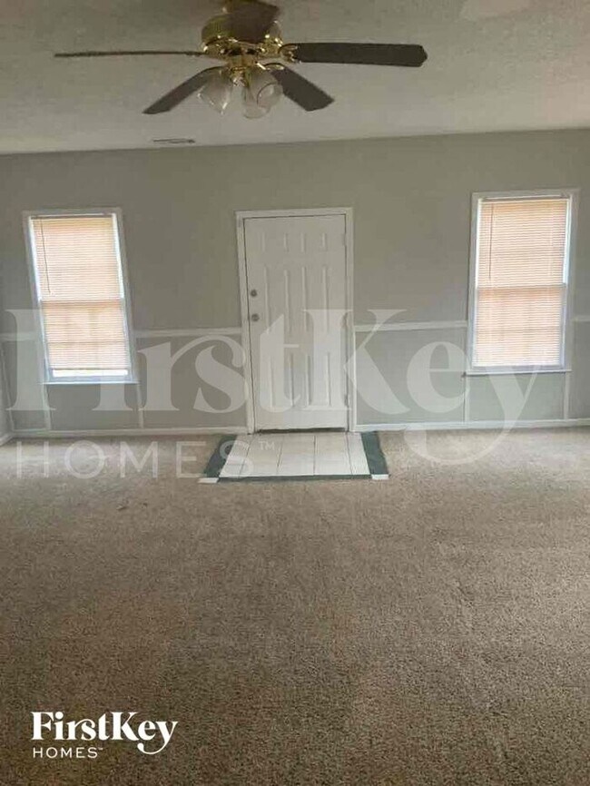 175 Planters Walk House House Rental in Locust Grove, GA