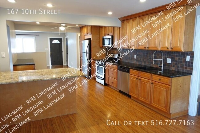 Photo - 167 10th St