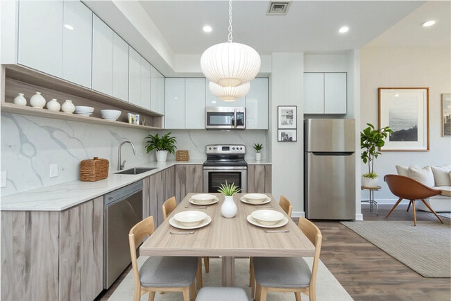 Building Photo - Indigo 141