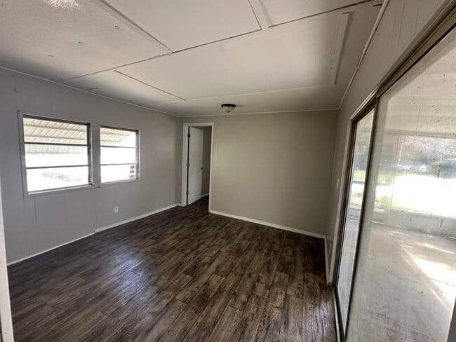 130 S Suncoast Blvd