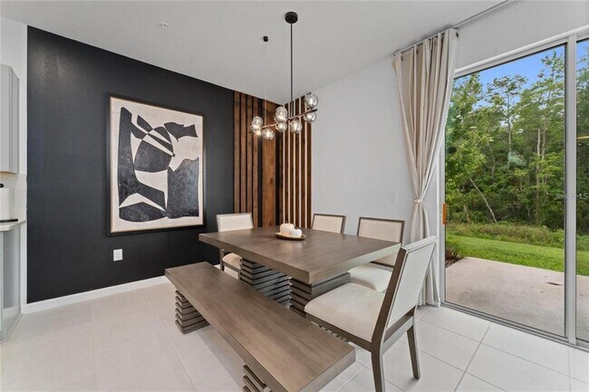 Photo - 2125 Crystal Bell St