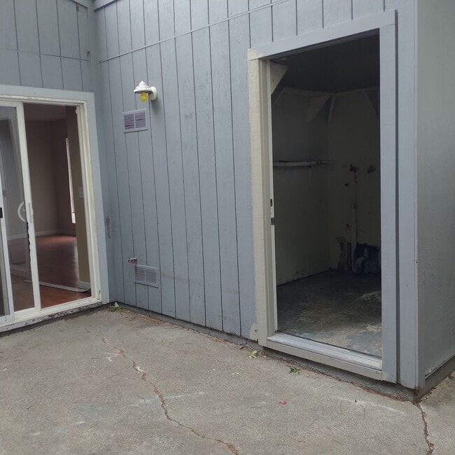 Photo - 195 Del Sur Ct Unit 195