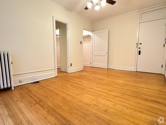 Building Photo - Studio Lakes Uptown Apartment, Blocks from... Unit #103