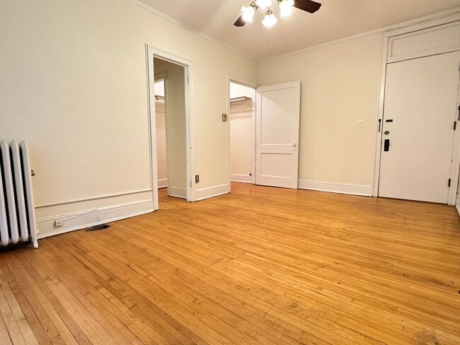 Studio Lakes Uptown Apartment, Blocks from... - Studio Lakes Uptown Apartment, Blocks from... Unidad #103