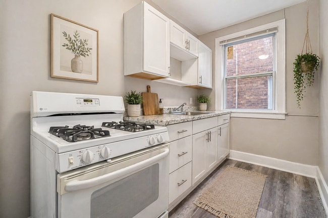 Photo - 3759 Atkinson St