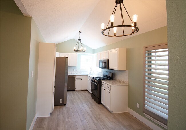 Photo - 518 S Masonic St