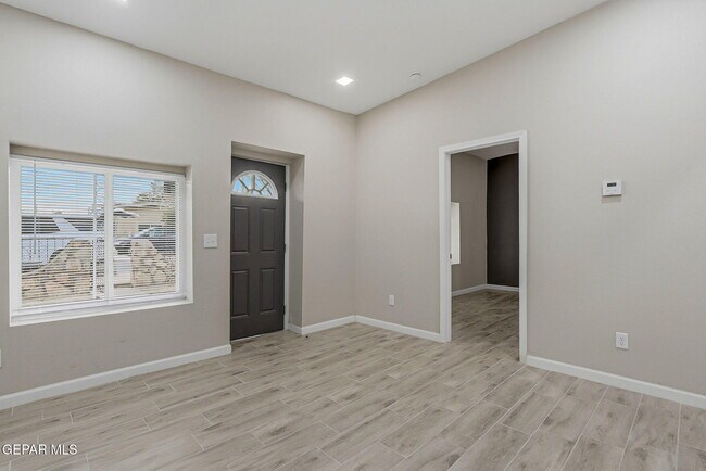 Photo - 9207 Santa Rosalia Ct