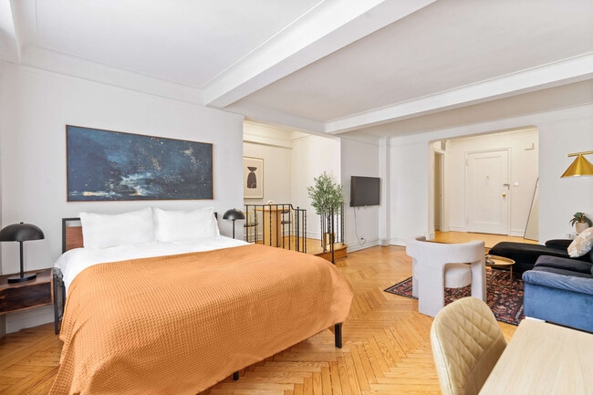 Photo - 15-17-17 E 36th St Unidad ID1055230P