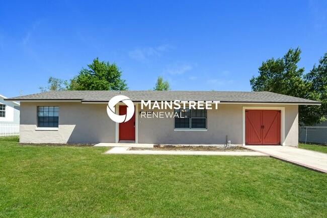 Building Photo - 3 Bedroom Pet-Friendly Home in Deltona, FL with Main Street Renewal