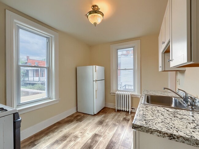 Photo - 211 Verbeke St Unit Apt #2