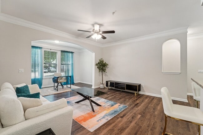 Building Photo - Kingwood Glen Rental