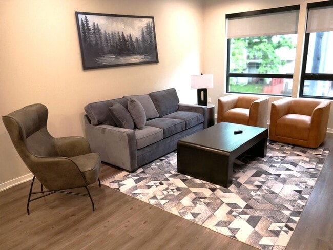 Photo - Boutique Style 1 Bedroom - Fully Furnished, All Utilities Included in Price Unidad 302