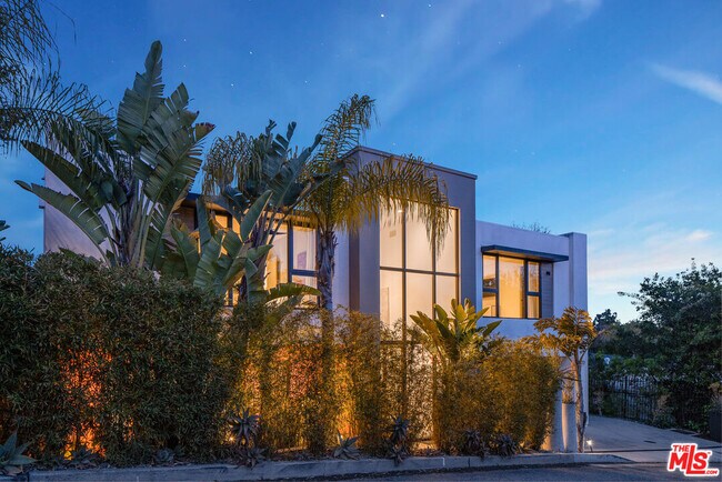 1172 Linda Flora Dr