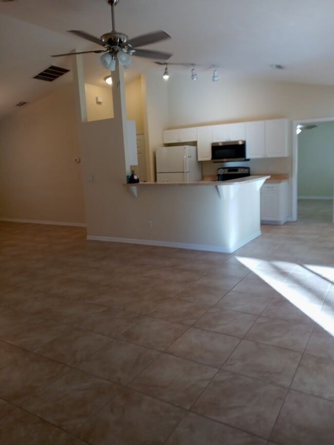 Photo - 17031 Hillsborough Blvd