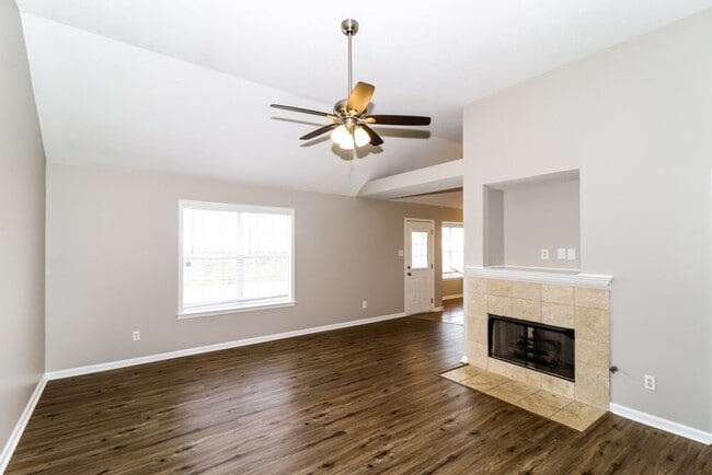 Photo - 95 Winding Creek Dr