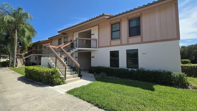 Building Photo - 3300 Jaywood Terrace Unit 1160