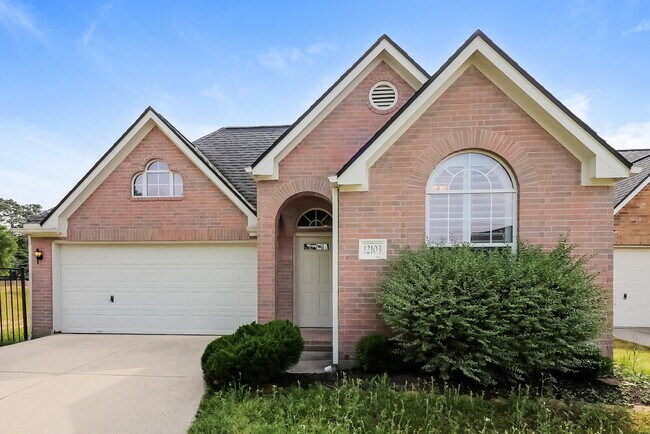 Photo - 12103 Lakewood Villa Dr House