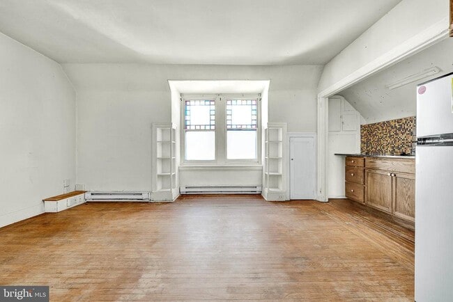 Photo - 1020 W Main St