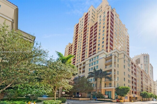 Building Photo - 7350 SW 89th St Unit 1105S Rental