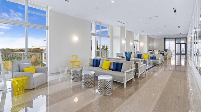 Photo - 2000 Metropica Wy Unit 1409