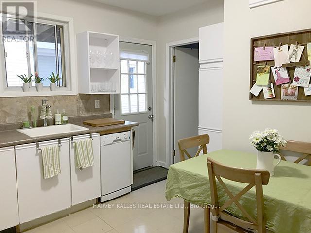 Photo - 327 Howland Ave