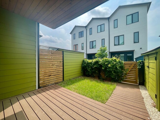 Photo - Modern High-End Townhome!