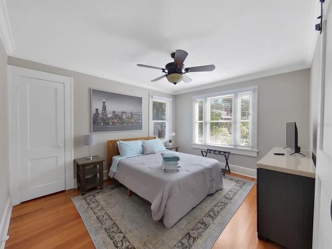 Photo - 614 8th St N