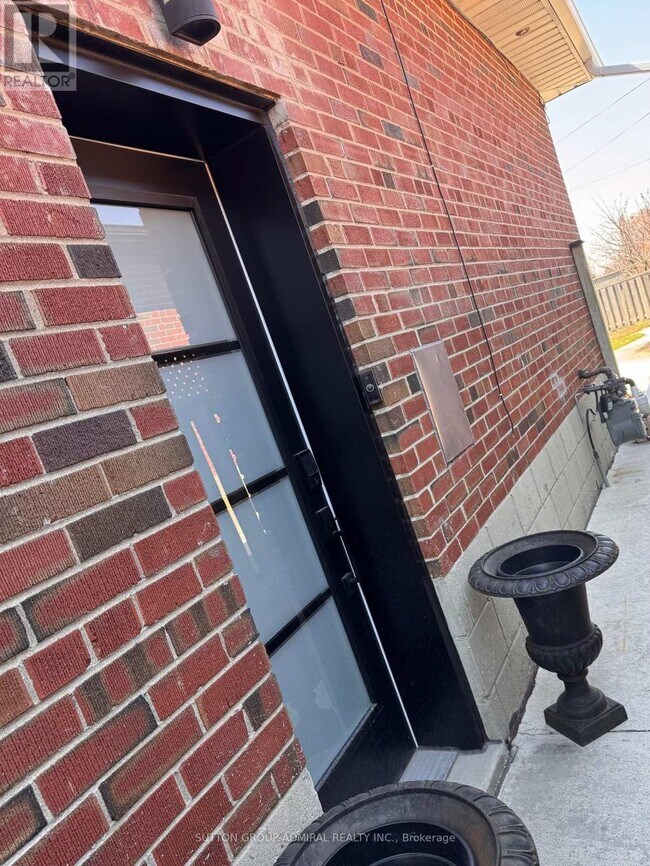 Photo - 6 Frankfort Ave