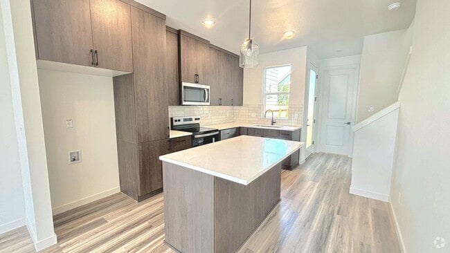 Building Photo - L0628 Unit A Rental