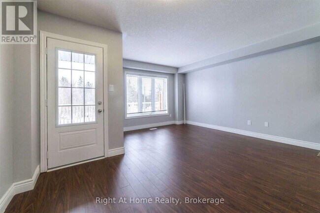 Photo - 66 Knotty Pine Ave