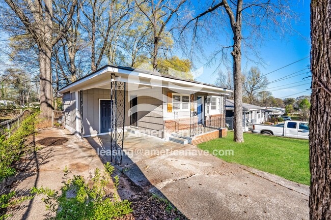Photo - 1632 18th Way SW