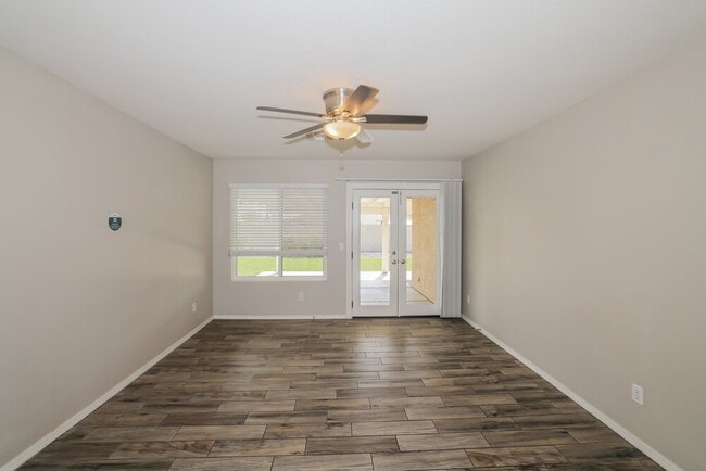 Photo - 16107 W Adams St