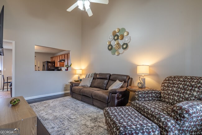 Photo - 106 Middlebrook Dr