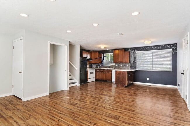 Photo - North Ogden 4 Bedroom Home for Rent!