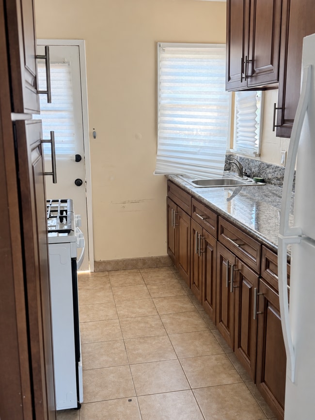 265 S Church Ln Unit 265