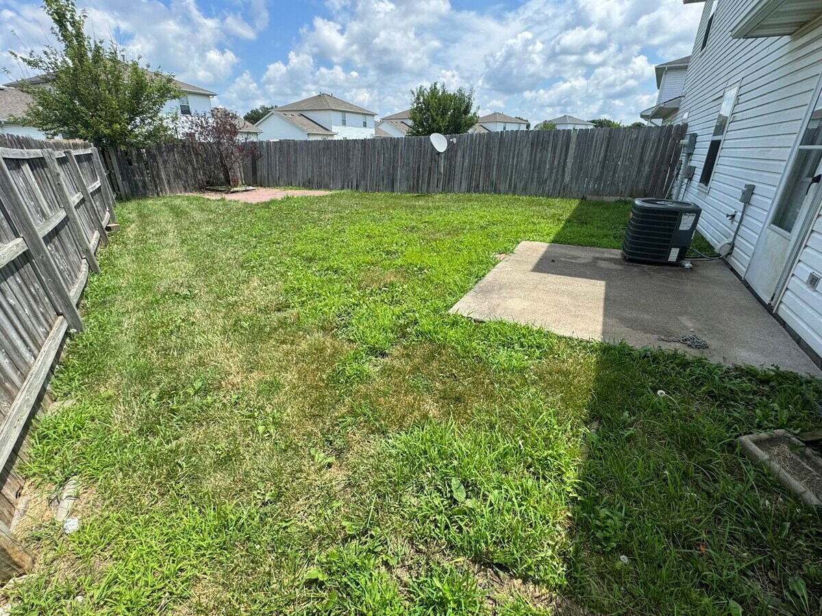 Photo - 1615 High Quest Cir
