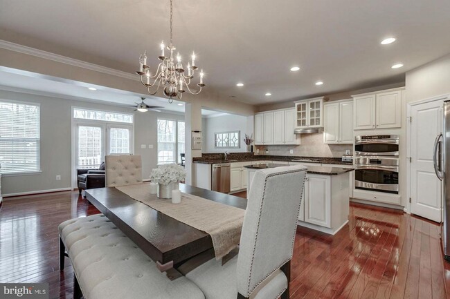 Photo - 22941 Chinkapin Oak Terrace