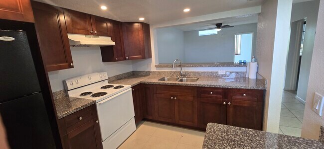 Kitchen - 5335 NW 10th Ct Unit 307