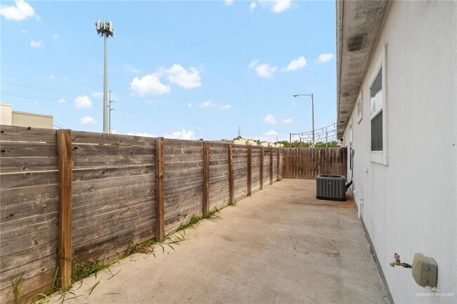 1703 W Garrison Dr Unit 3