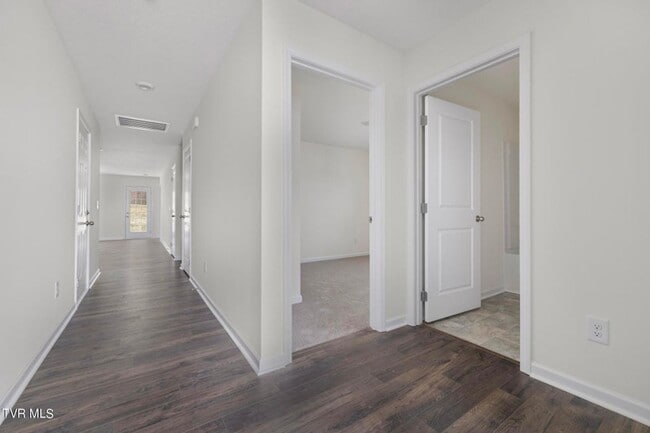 Photo - Charming 3-Bedroom Single-Family Home with Modern Comforts in Johnson City