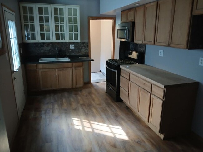 Photo - 4 bedroom 1 bathroom