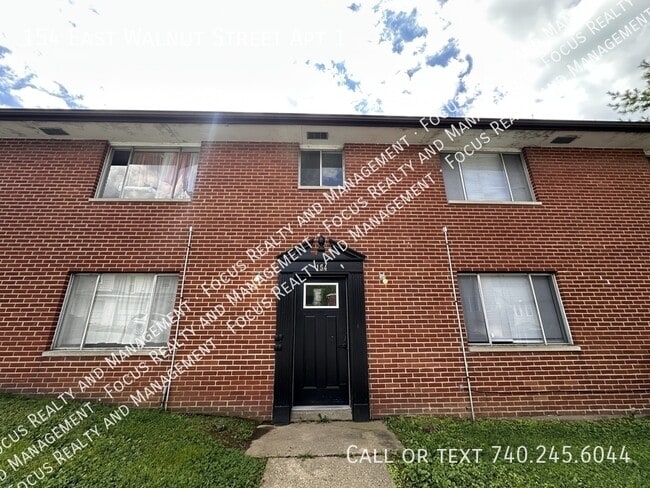 Building Photo - 154 E Walnut St Unit 1