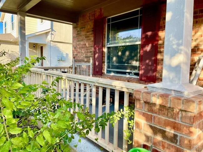 Photo - 108 Easy St