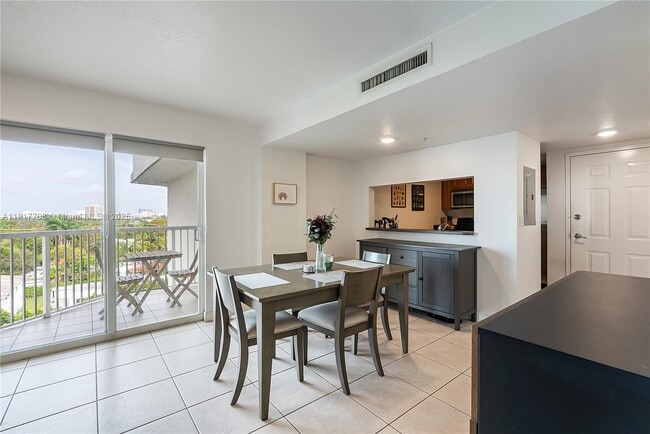 Photo - 280 SW 20th Rd Unit 804