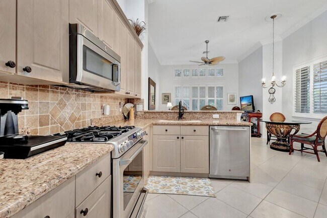 Photo - 10732 Grande Blvd